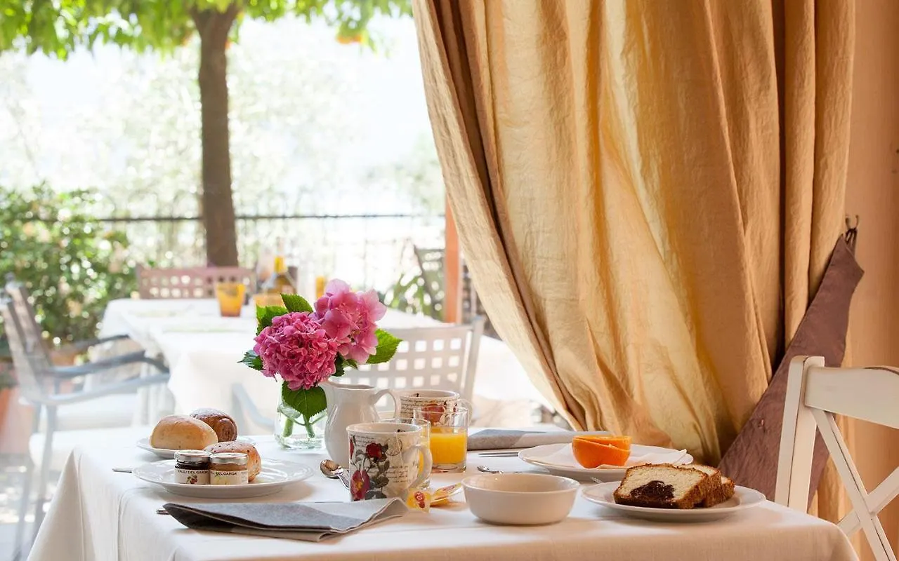 Hotel La Gardenia & Villa Oleandra Limone sul Garda
